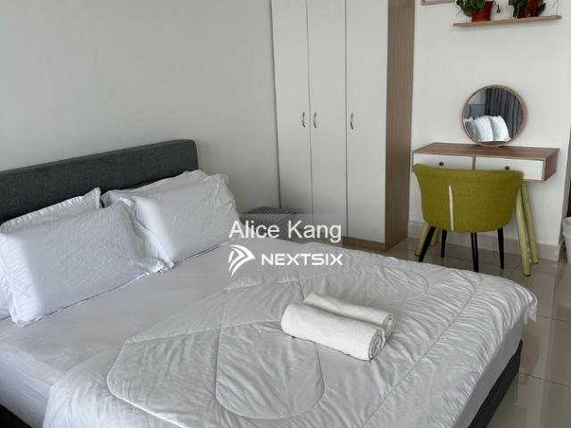 43×70 Corner Lot5房5厕#Taman Mutiara Bestari 2 全装修 3层 Cluster House️ 角头间有地️ Built Up 2800+ sqft Freehold️ 包部分家私️ 已扩建厨房及增加房间 空间更实用，特别适合大家庭或三代同堂居住 24小时保安区 紧邻 Mutiara Rini