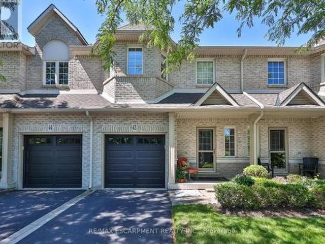 43 1375 Stephenson Drive, Burlington, ON, L7S 2M4 townhouse for sale | Listing ID W13488 | Royal LePage