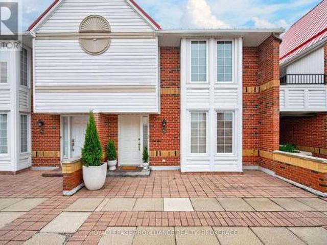 43 1 Place D'Armes Place, Kingston East Of Sir John A. Blvd, ON, K7K 6S2 townhouse for sale | Listing ID X13438 | Royal LePage