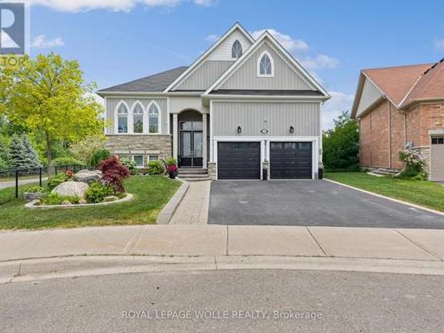 43 Allegra Drive, Wasaga Beach, ON, L9Z 0H1 house for sale | Listing ID S13441 | Royal LePage