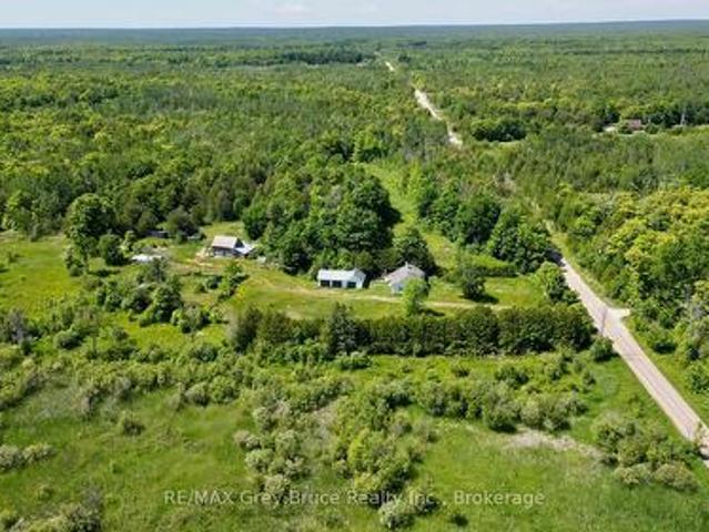 43 Bartley Drive, Northern Bruce Peninsula, ON, N0H 1Z0 house for sale | Listing ID X13509 | Royal LePage