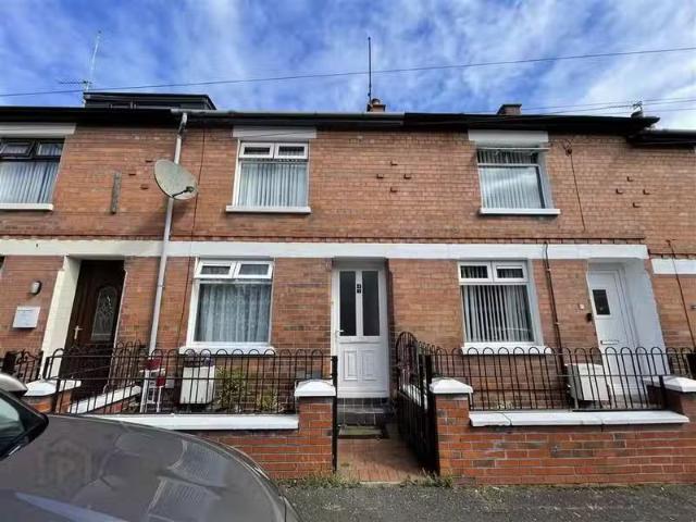 43 Beechmount Parade