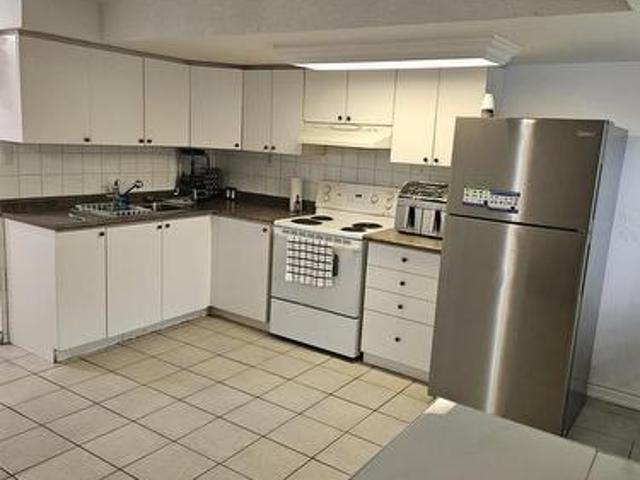 43 Blossom Avenue W, Brampton, ON, L6X 2W2 house for lease | Listing ID W13584 | Royal LePage