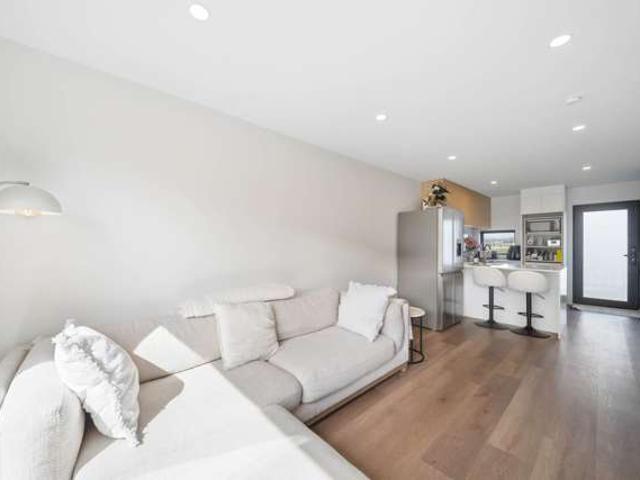 4/3 Firebrick Way, Hobsonville, Waitakere City