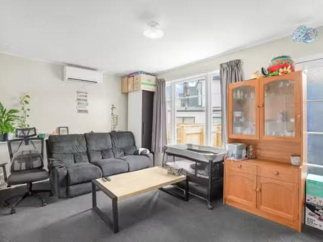 4/3 Huia Grove, Elderslea, Upper Hutt City