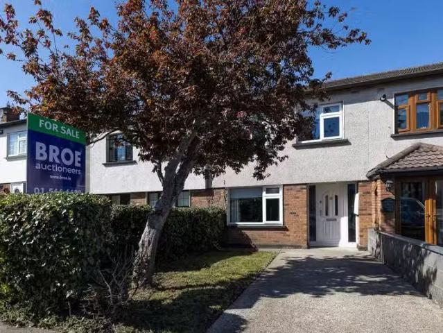 43 Monksfield Grove, Clondalkin, Dublin 22, D22NW44 is for sale