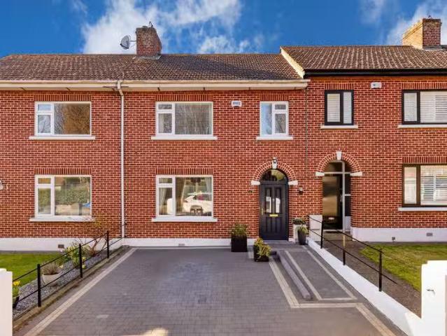 43 Mount Prospect Park, Clontarf, Dublin 3, D03FN53 is for sale