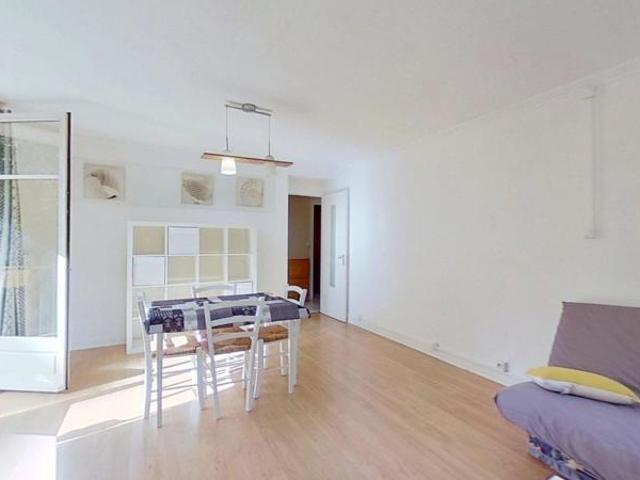 43 rue Thomas Blanchet Lyon 69008 1er etage T3 Meublé 890 CC