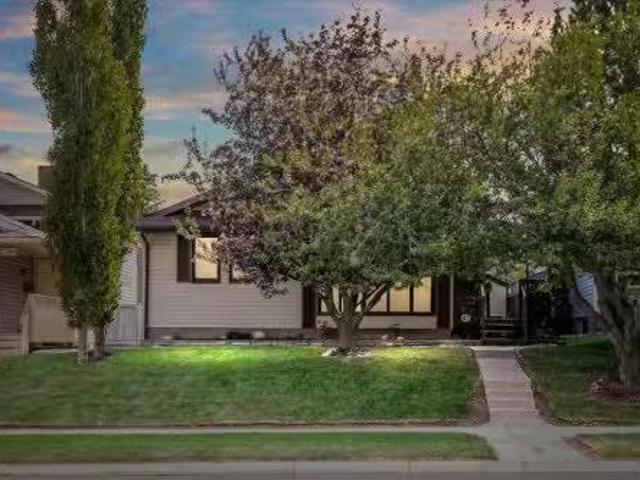 43 Scenic Acres Drive Nw, Calgary, AB, T3L 1A2 house for sal.
