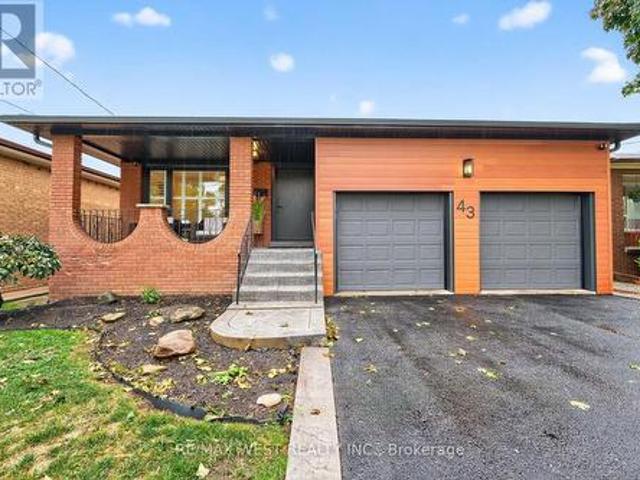 43 St Georges Boulevard, Toronto, ON, M9R 1X3 house for sale | Listing ID W13438 | Royal LePage