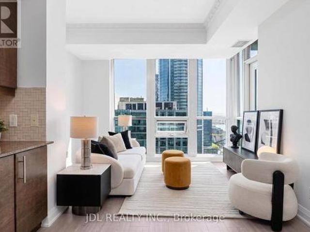 4006 16 Harbour Street, Toronto, ON, M5J 2Z7 condo for sale | Listing ID C13220 | Royal LePage