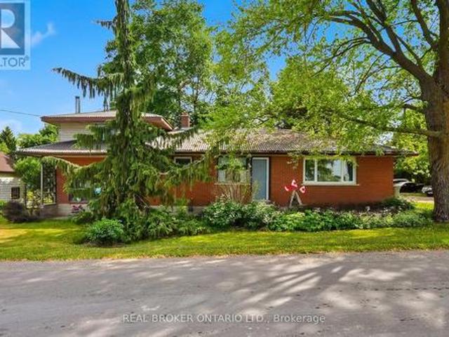 4007 61 Line, Perth East, ON, N0K 1M0 house for sale | Listing ID X13427 | Royal LePage