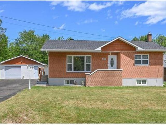 4008 Foster St, Tracadie, NB, E1X 1C3 house for sale | Listing ID NB144439 | Royal LePage