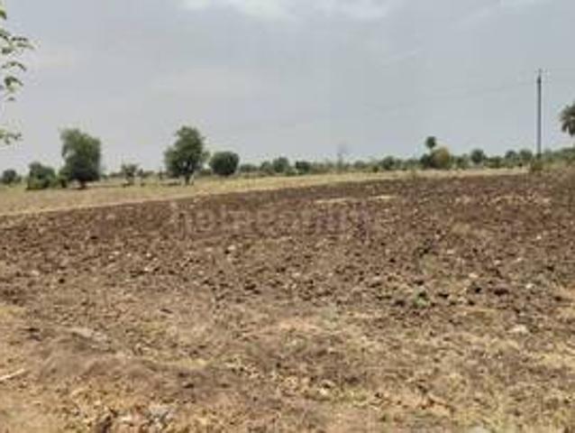 40000 sq ft Agricultural land in Datoda, Indore | Commercial