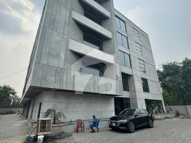 40000 Square Feet Commercial Building For Rent Gulberg