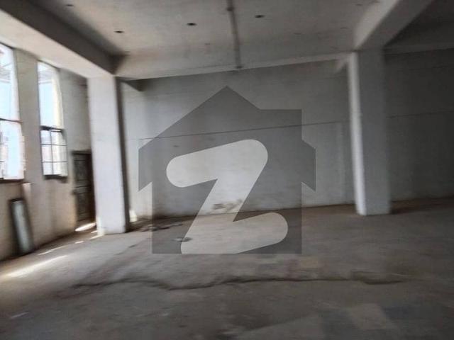 40000 Square Feet Factory For Grabs In Korangi