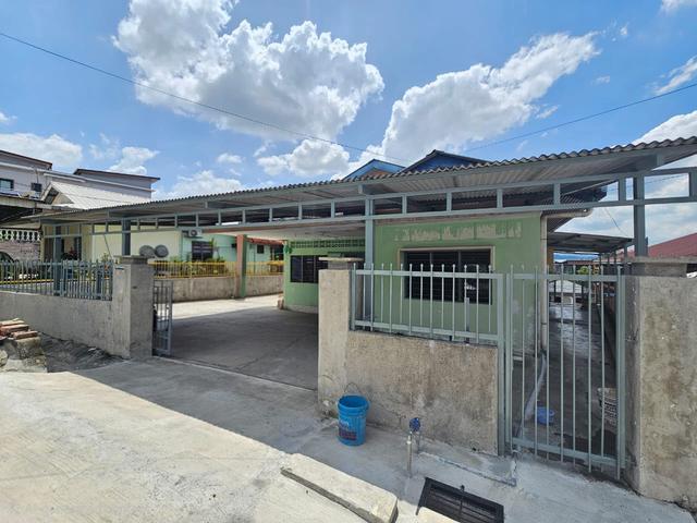 4000 SF Single Storey Kampung Bungalow Bukit Serdang Seri Kembangan