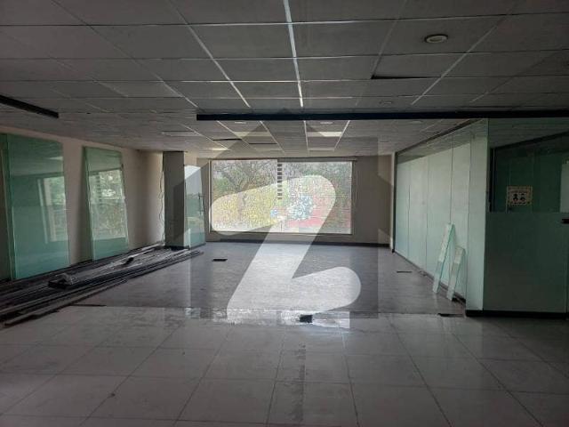 4000 Sqft Floor For Rent In Gulberg