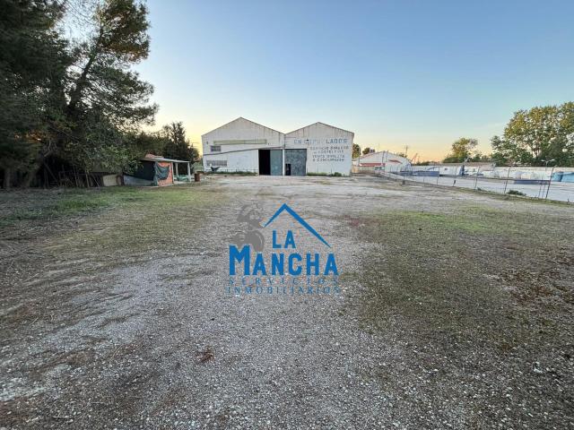 400.000€* INMOBILIARIA LA MANCHA VENDE COMPLEJO INDUSTRIAL EN CARRETERA DE AYORA DE ALBACETE