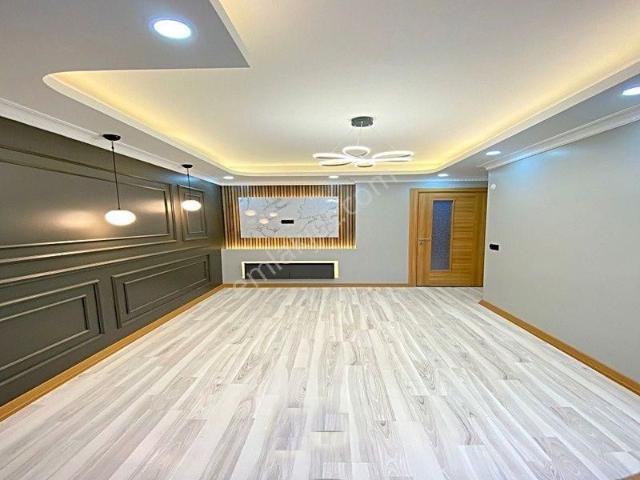 400.000 Tl Peşinat İle 2+1 Bahçe Katı ! Yüksek Kira Garantili !