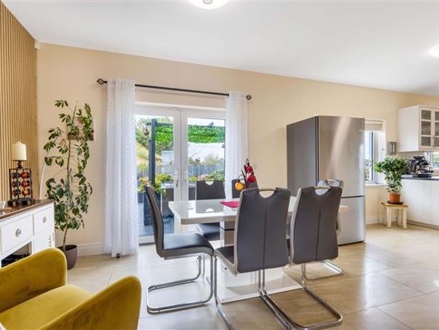 400,000 | 7 Maple Drive, Drumgola Wood, Cavan Sherry FitzGerald Declan Woods 5022 MyHome. Ie Residential