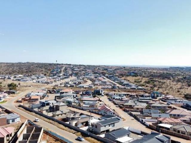 400 m² Land available in Bendor