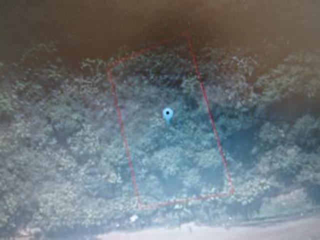 400 m² Land available in Belvedere