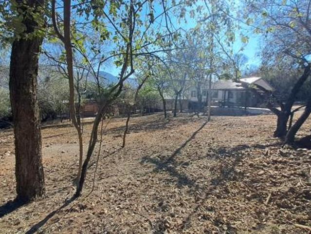 400 m² Land available in Leeupoort
