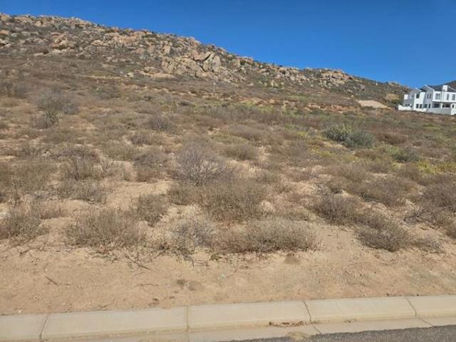 400 m² Land available in Steenbergs Cove