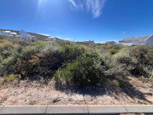 400 m² Land available in St Helena Views