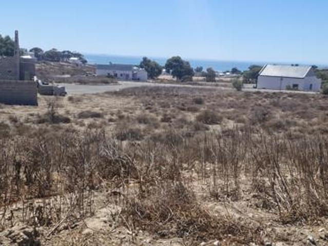 400 m² Land available in St Helena Views