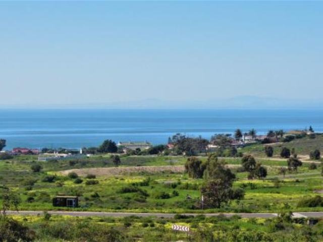 400 m² Land available in St Helena Views