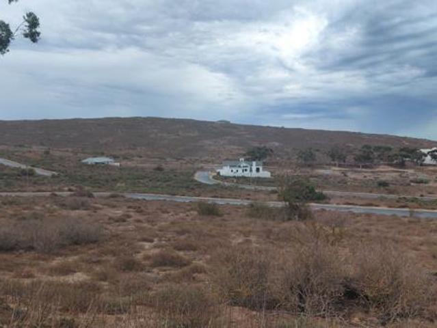 400 m² Land available in St Helena Views