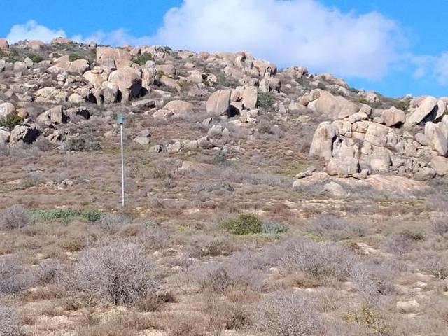 400 m² Land available in St Helena Views
