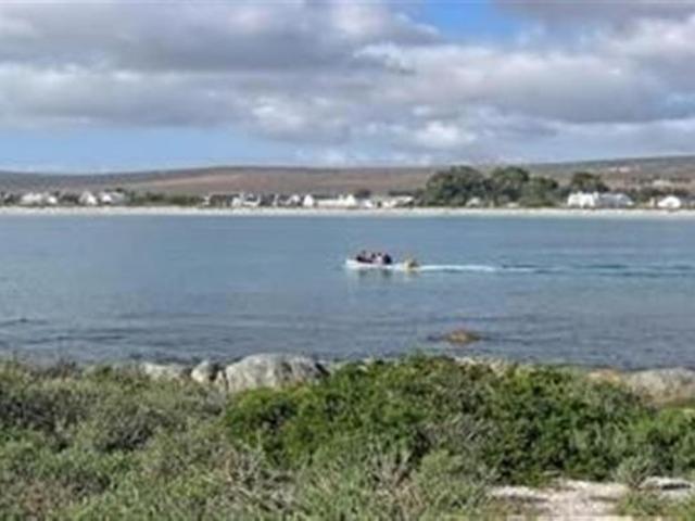 400 m² Land available in St Helena Views