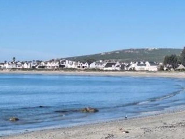 400 m² Land available in Steenbergs Cove