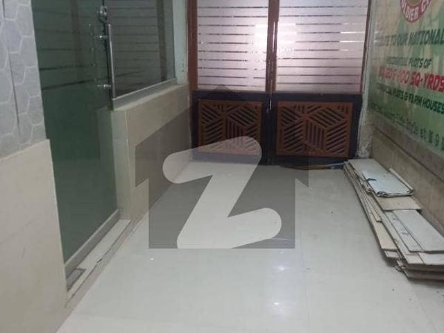 400 Square Feet Spacious Office Is Available In Gulshan e Iqbal Block 13/C For rent