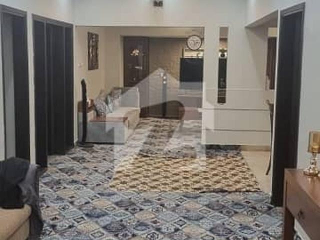 400 Square Yards One Unit Well Maintained Bungalow Available For Sale In Gulshan E Iqbal Block 13 D, Also Available Good Bungalows In Gulshan E Iqbal Block 5, Block 6 And Block 7