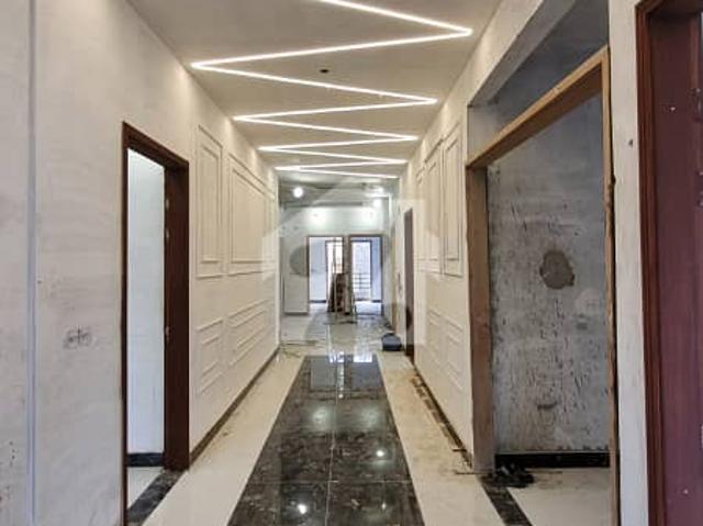 400 square yards brand new bungalow for sale in gulshan e iqbal 13d1