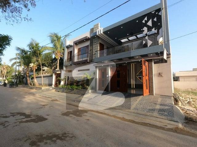 400 Square Yards House In Stunning Saadi Town Block 3 Is Available For Sale