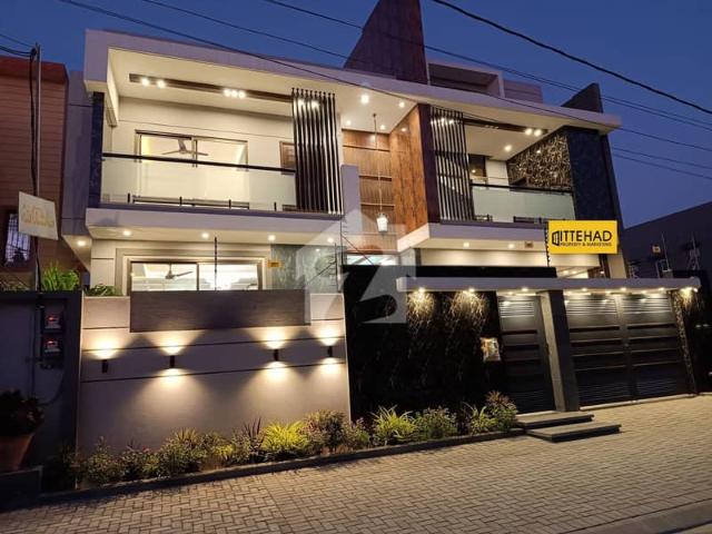 400 Square Yards Very Reasonable Rates 4 Bed On Each Floor Dream House