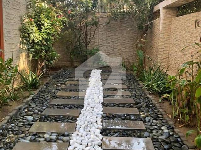 400 Sqyd Ground+One Office For Rent Ideal For School / Coaching Center | Gulshan Block 4