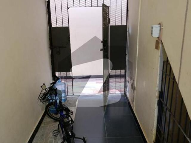 400 Sqyd House Available for Sale Prime Location of Gulshan e Iqbal Block 13D2 Gulshan e Iqbal Block 13/D 2