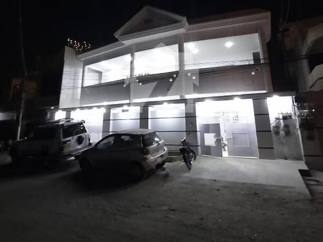 400 sqyd house for rent