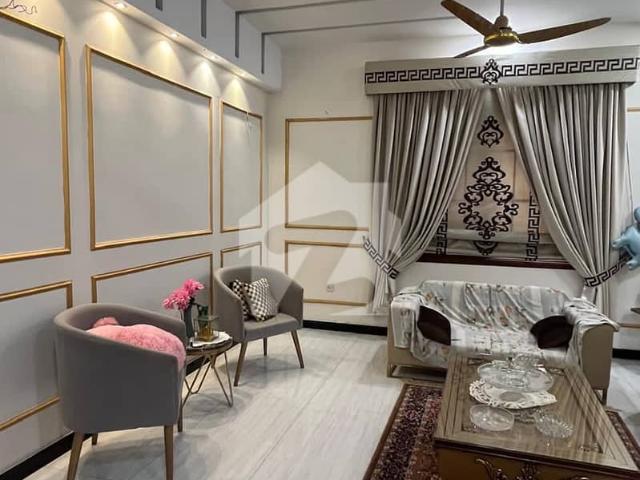 400 Sqyrds House Slightly Used House Available For Sale