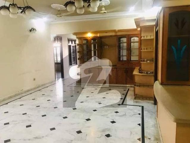 400 SQ. yards gorgeous bungalow for sale in gulistan e jauhar block 09