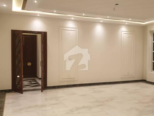 400 Sq. Yards Double Story Bungalow Brand New West Open Ultra Luxury Modern In VIP Block 3 A Johar