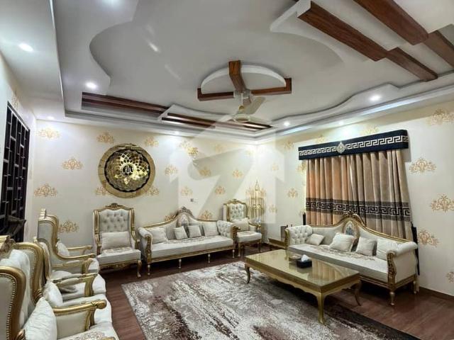 400 sq yards G+1 house available for sell