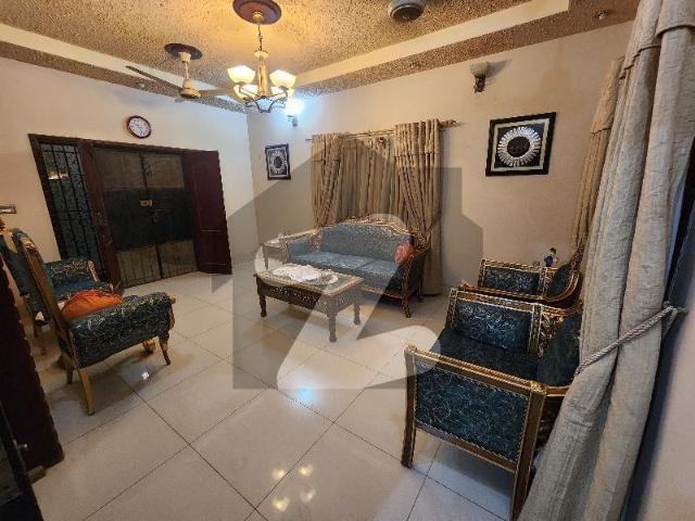 400 sq yards g+1 house for sale gulshan e iqbal block 6