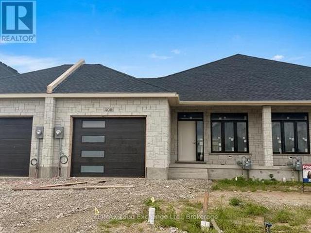 400 Rosner Drive, Saugeen Shores, ON, N0H 2C8 house for sale | Listing ID X13616 | Royal LePage